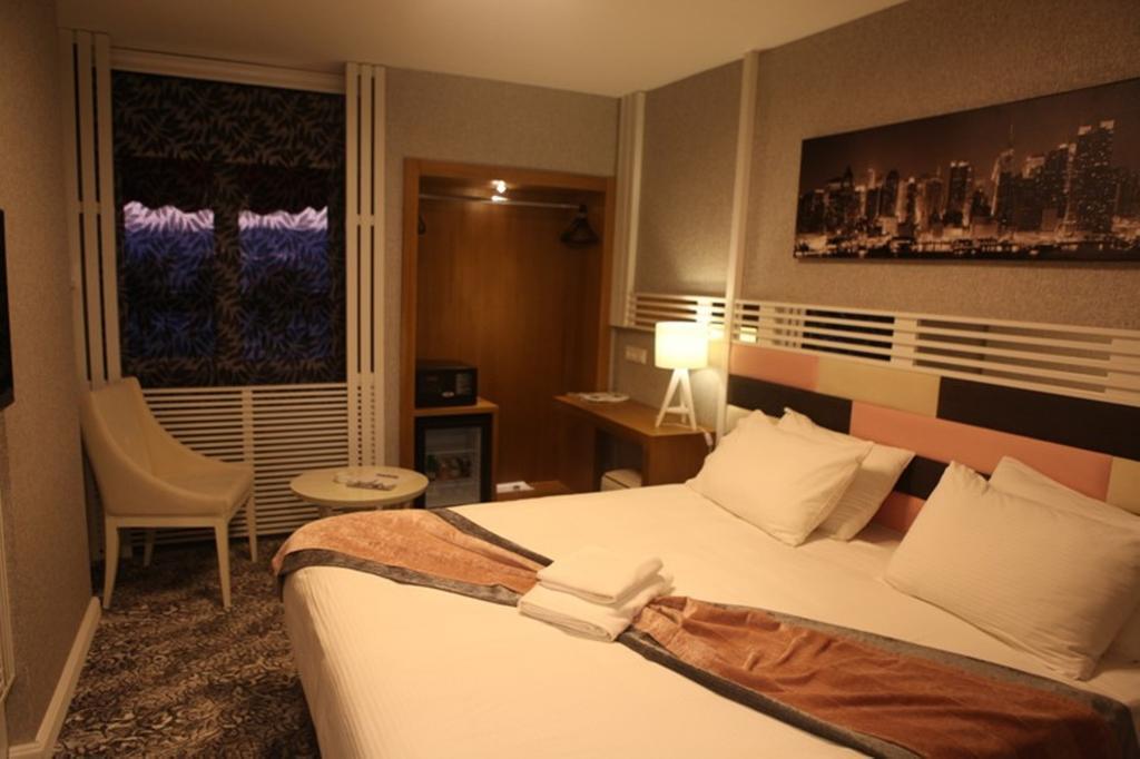 Manhattan Hotel Анкара Екстер'єр фото