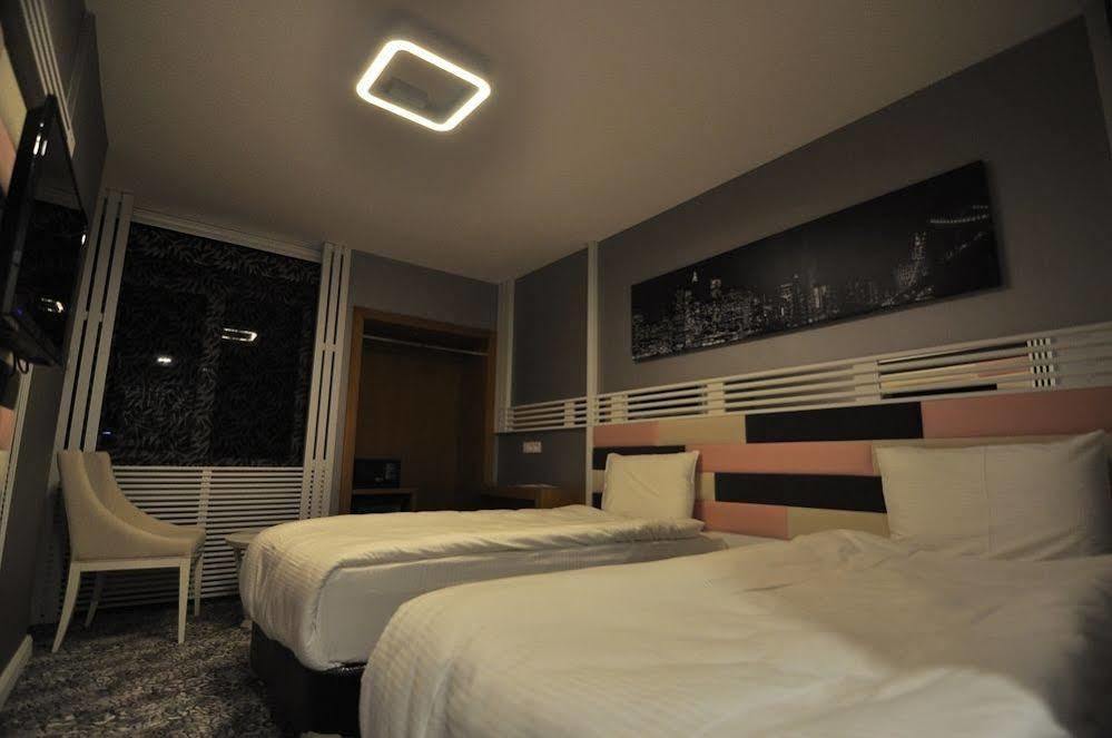 Manhattan Hotel Анкара Екстер'єр фото